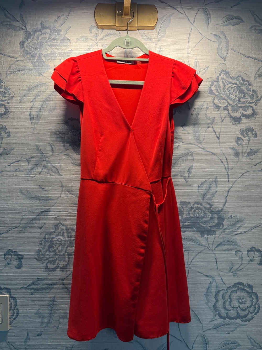 Alice + Olivia Red Ruffle Sleeve Wrap Dress Size 2